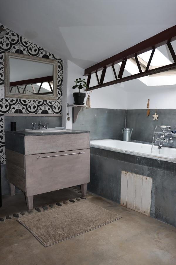 Grand Loft De Charme, Place Du Village A Thuir Ngoại thất bức ảnh